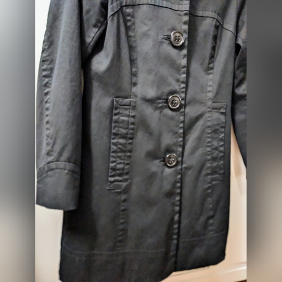 H&M, Casual Trench Coat, Fully lined, Side Pockets, Black, Size 10. - Picture 5 of 10